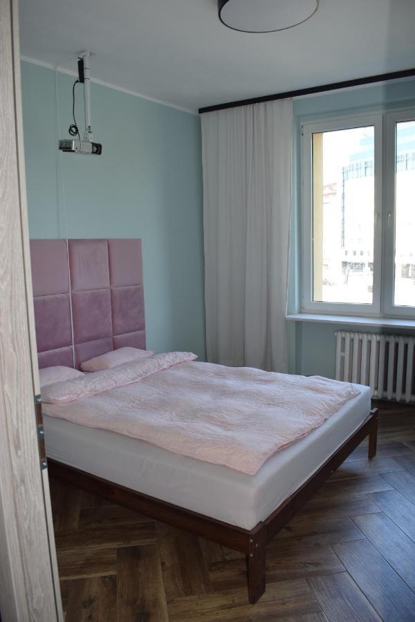 Apartament 3 Pokoje Balkon 50M2 Wyposazone Parking Breslávia Exterior foto